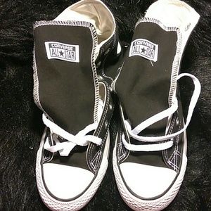 Converse Black Chucks Hightop sneakers